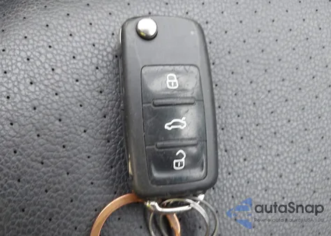 2017 Volkswagen Jetta 1.4T Se из США, поврежденный, VIN 3VWDB7AJ2HM222041